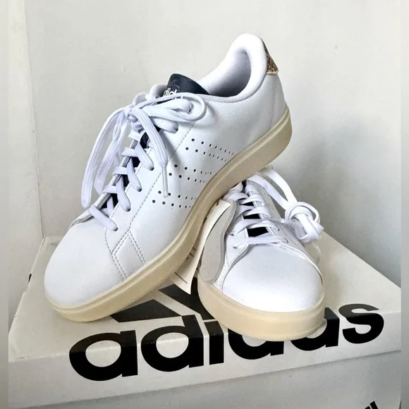 NWT Adidas women’s advantage 2.0 sneaker with cloud foam inserts size 7 - Picture 5 of 8